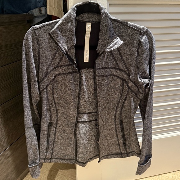 Lululemon gray define zip up jacket - Picture 3 of 11